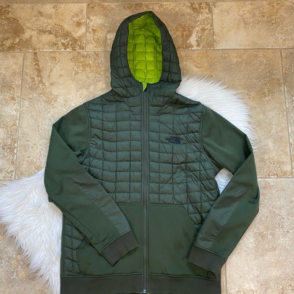 The North Face Shell-Style Jacket. Large - image 1